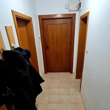 райковски лодж 아파트 팜포로보